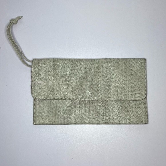 m0851 Cream Leather Envelope Snap Close Clutch/Wristlet - Picture 11 of 11